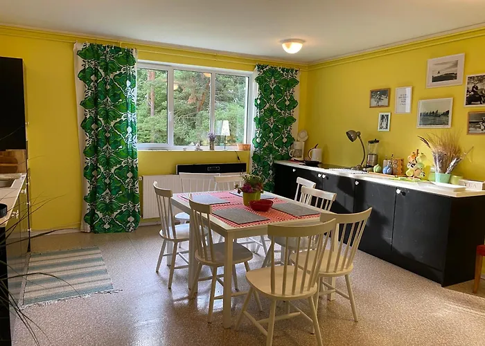 Hostel Torgu Royal *